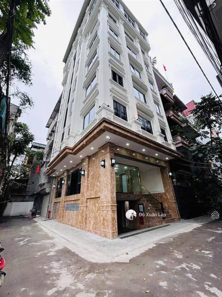 Bán nhà ngõ 106 hoàng quốc việt, lô góc, thang máy, 2 ô tô tránh, vỉa hè kd. dt 80m2 giá 30 tỷ