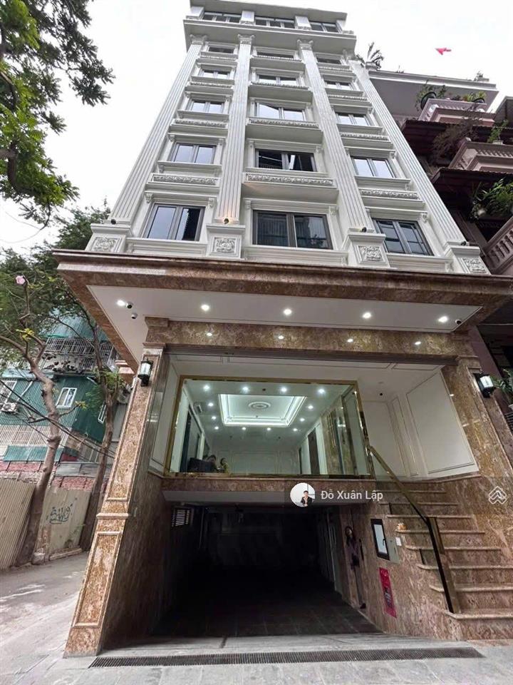 Bán nhà ngõ 106 hoàng quốc việt, lô góc, thang máy, 2 ô tô tránh, vỉa hè kd. dt 80m2 giá 30 tỷ