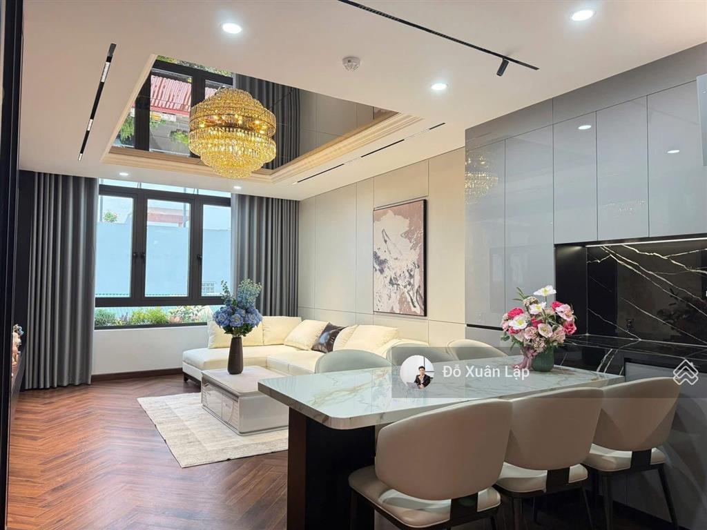 Bán nhà phố tô hiệu, nghĩa tân, gara ô tô, thang máy, 2 thoáng, kd văn phòng. dt 68m2, giá 19.8 tỷ