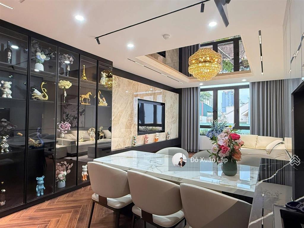 Bán nhà phố tô hiệu, nghĩa tân, gara ô tô, thang máy, 2 thoáng, kd văn phòng. dt 68m2, giá 19.8 tỷ