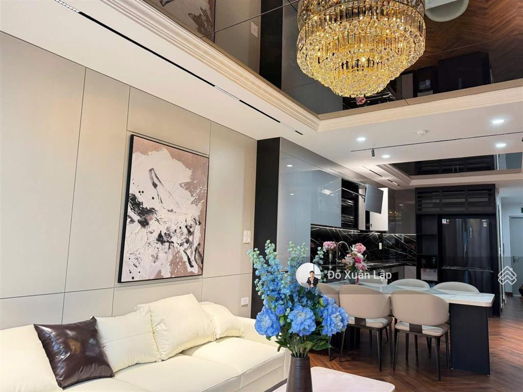 Bán nhà phố tô hiệu, nghĩa tân, gara ô tô, thang máy, 2 thoáng, kd văn phòng. dt 68m2, giá 19.8 tỷ
