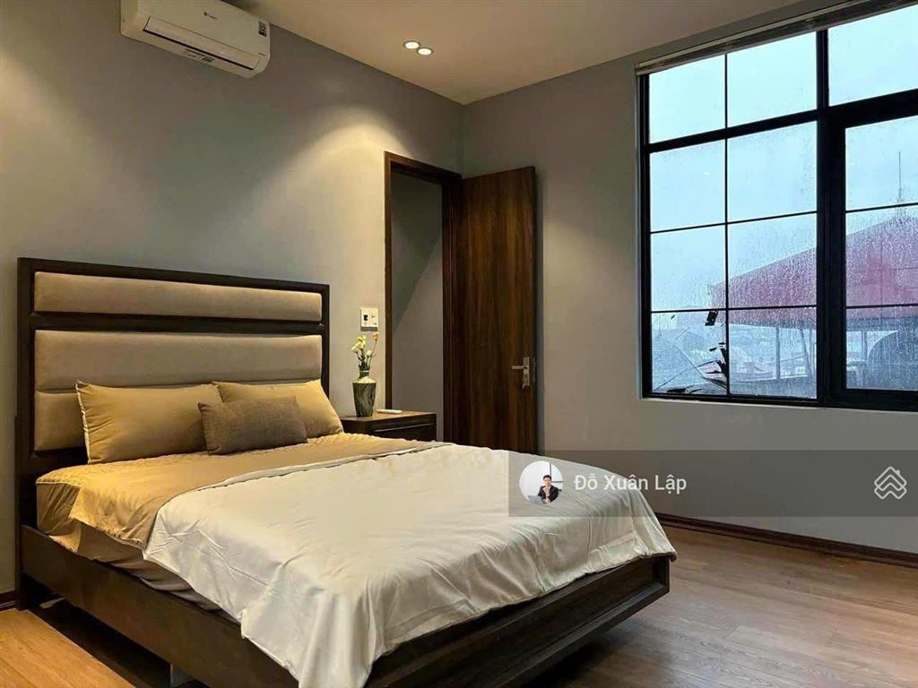 Bán nhà phố hoàng quốc việt, nghĩa tân, ô tô tránh, vỉa hè kinh doanh, 70m2 giá 23 tỷ