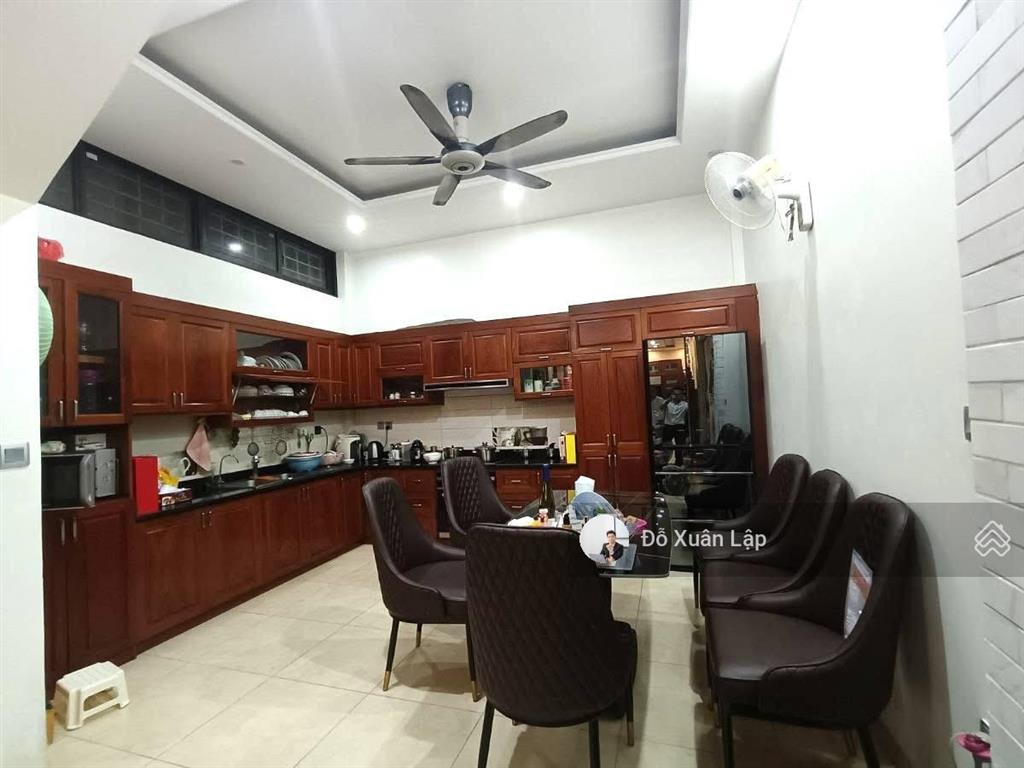 Bán nhà phố nguyễn văn huyên, dương quảng hàm, ngõ 2 ô tô tránh, thang máy, kinh doanh. dt 60m2