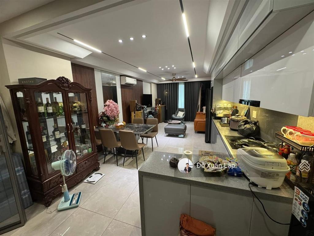 Bán nhà phố hoàng quốc việt, nghĩa đô, đường 3 ô tô tránh, vỉa hè, kinh doanh, thang máy. dt 75m*5t