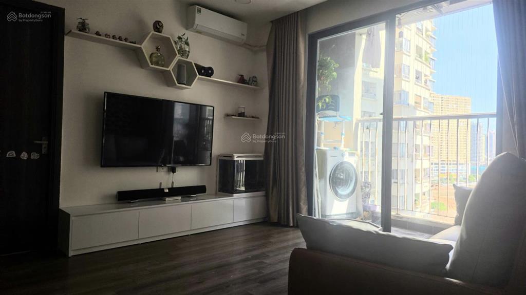 Chính chủ bán nhà vov mễ trì 60m2 full nội thất cao cấp giá thương lượng thoải mái