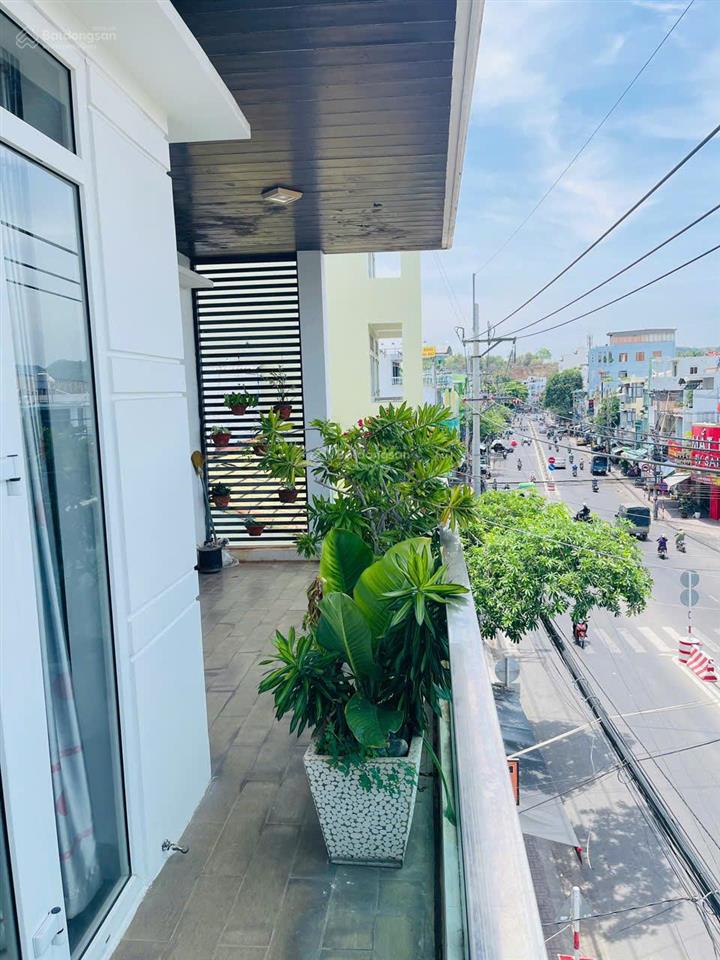 Chính chủ bán nhà mặt phố, lô góc, đường lê hồng phong, phước hải, tp nha trang