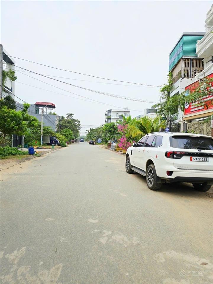 Bán lô đất nền 67m2, rộng 4,2m, vuông vức, đường 16m, có vỉa hè, gần vinhome grand park