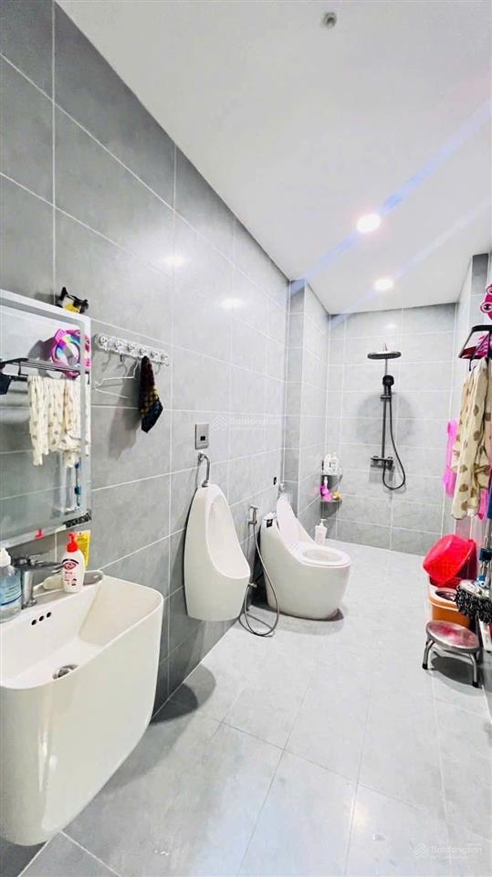 Biệt thự mini mới xây 8 x 20m (160m2 full thổ cư) đường nhựa 7m tô ký  gần chợ ngã ba bầu.