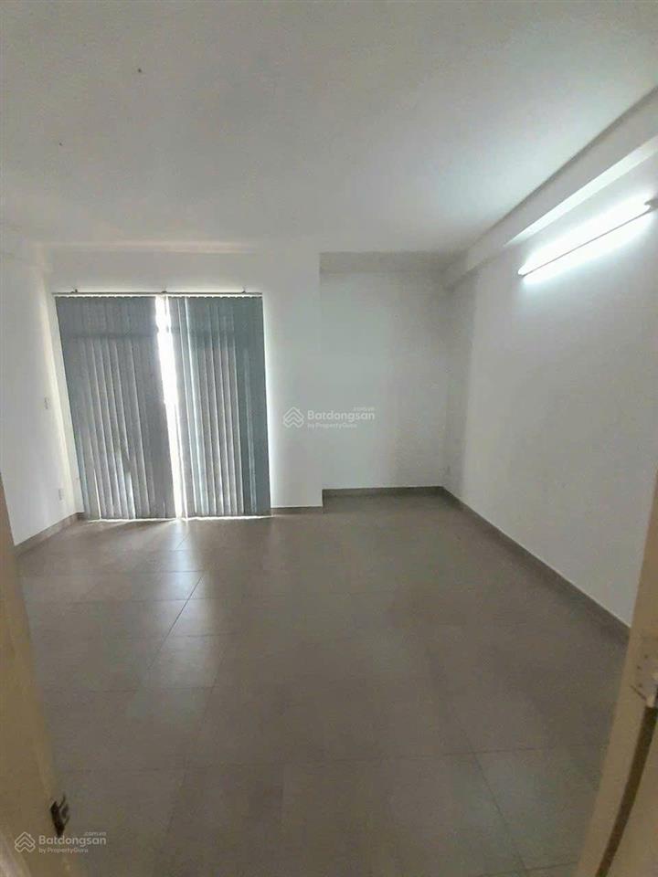 Nhà 3 tầng 5 x 25m mặt tiền đường 439, tân thới hiệp  quận 12