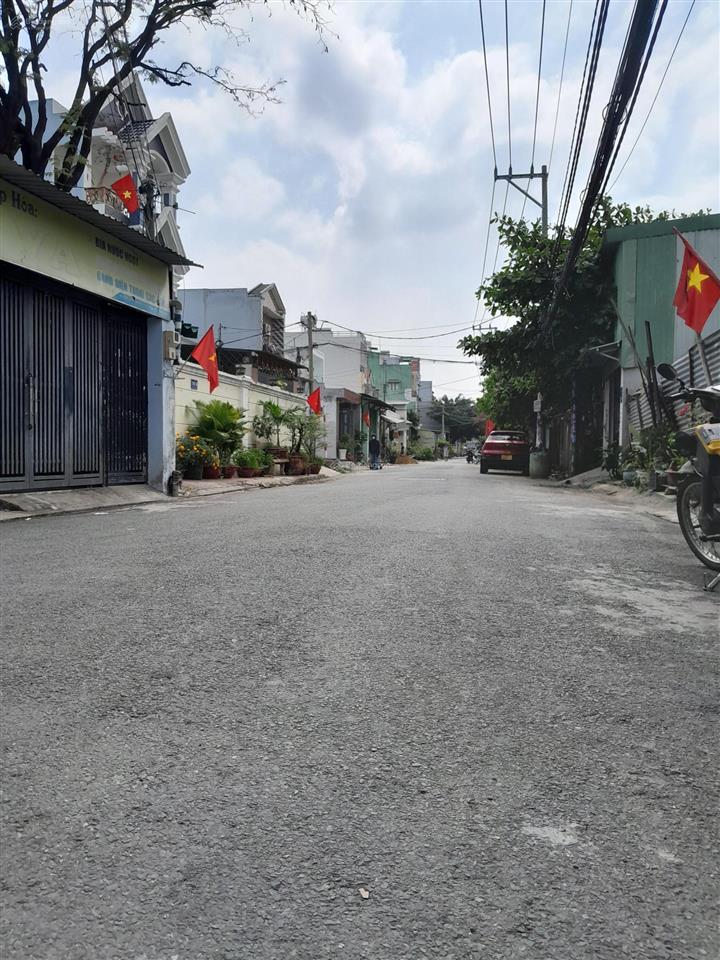 Nhà 3 tầng 5 x 25m mặt tiền đường 439, tân thới hiệp  quận 12