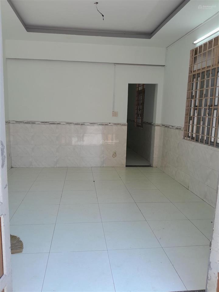 Bán nhà 5 x 20m mặt tiền đường tân hiệp 14. gần trường tiểu học cầu xáng