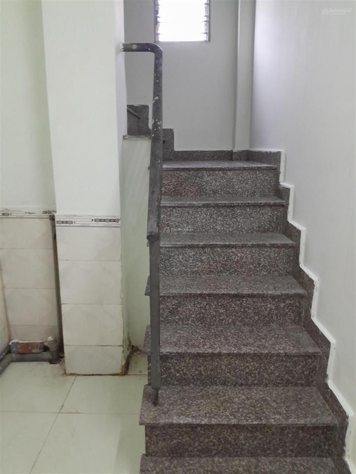 Bán nhà 5 x 20m mặt tiền đường tân hiệp 14. gần trường tiểu học cầu xáng