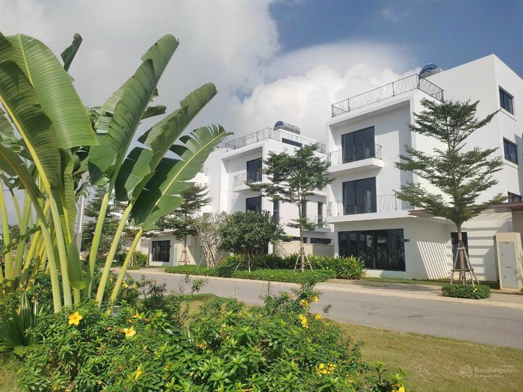 Cần tiền bán nhanh biệt thự biển giá 9,2 tỷ diện tích 198m2