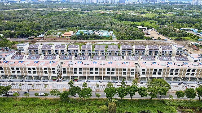 Bán căn hộ essensia sky 74,86m² view công viên giá 5.35 tỷ (đã vat+2% pbt).  0931 277 *** mr long
