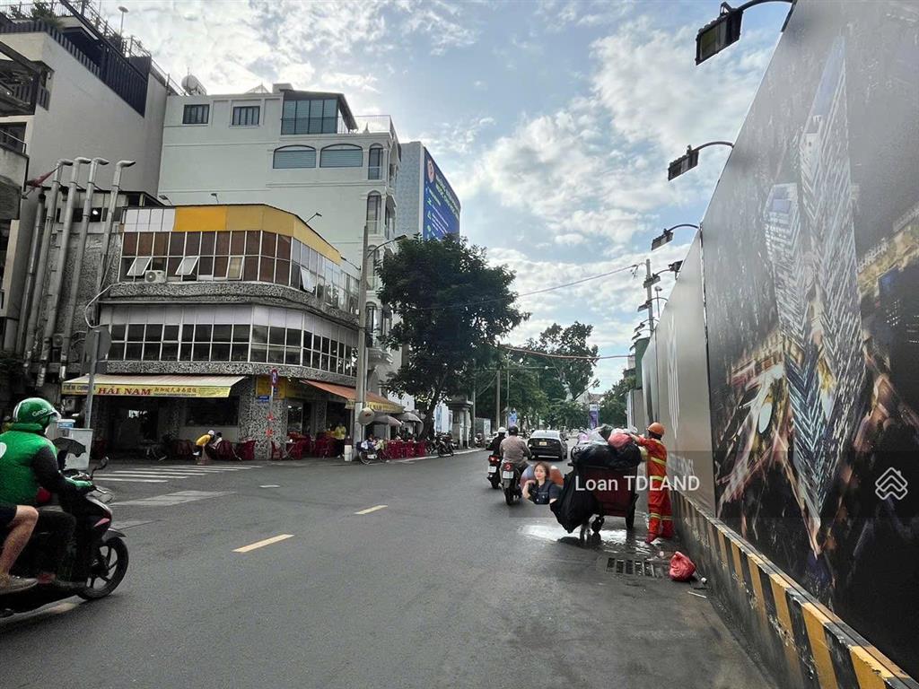 Cho thuê mt hai bà trưng đối diện nhà thờ tân định dt 5x20 giá 70tr