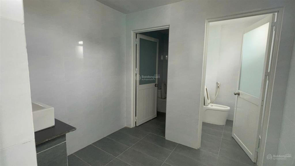 Cho thuê 600m2 sàn văn phòng lầu 3. giá tốt.  tdland để được hỗ tợ