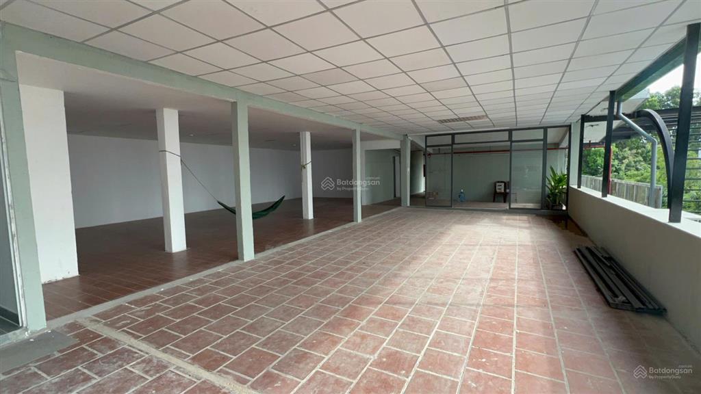 Cho thuê 600m2 sàn văn phòng lầu 3. giá tốt.  tdland để được hỗ tợ