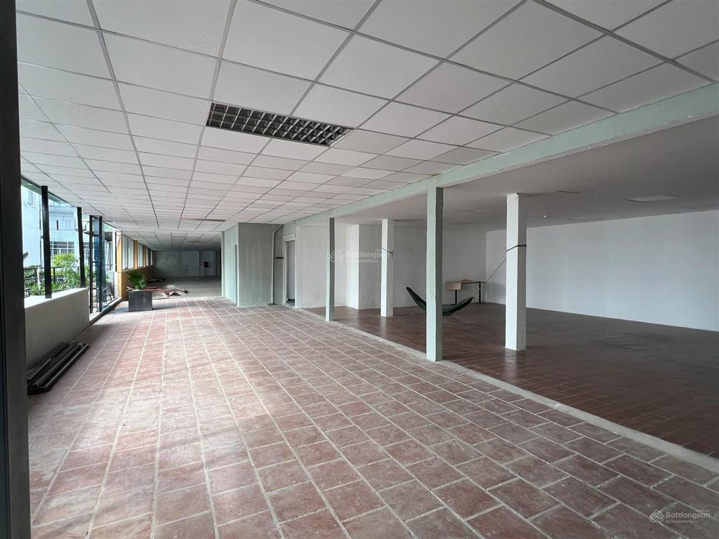 Cho thuê 600m2 sàn văn phòng lầu 3. giá tốt.  tdland để được hỗ tợ