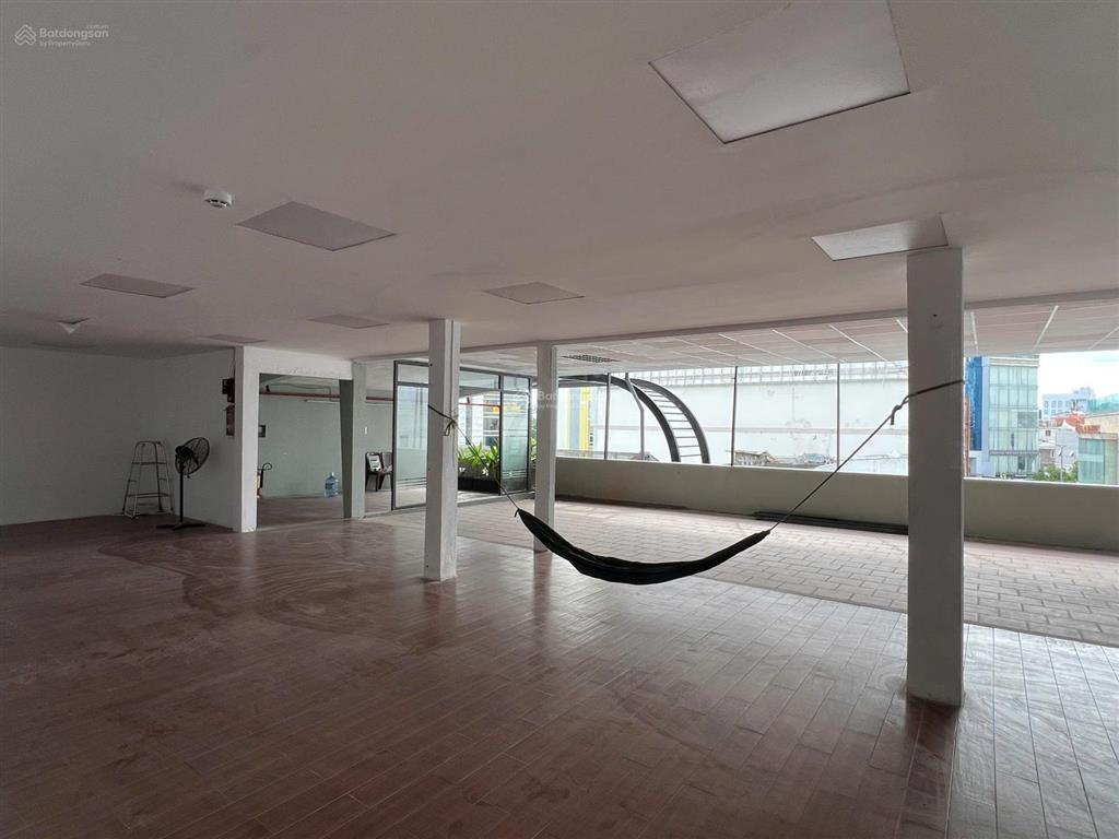 Cho thuê 600m2 sàn văn phòng lầu 3. giá tốt.  tdland để được hỗ tợ