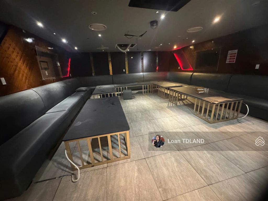 Cho thuê mặt tiền nguyễn trãi q1 8x16m 100tr