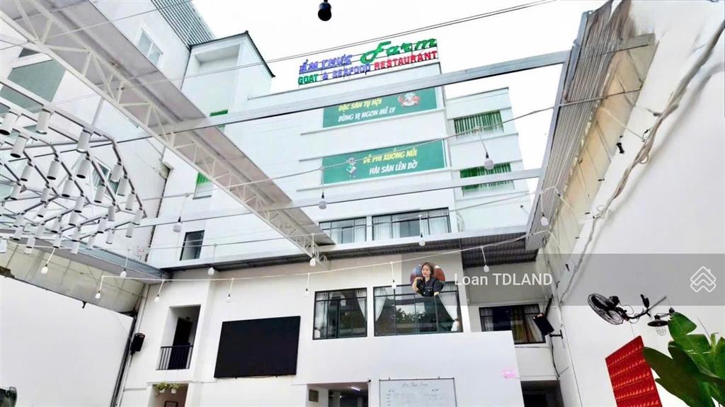 Cho thuê mặt bằng võ văn tần quận 3 dtsd hơn 1.000m giá 150 triệu