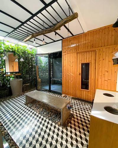 Cho thuê mt xuân thủy 15x30m giá 230tr