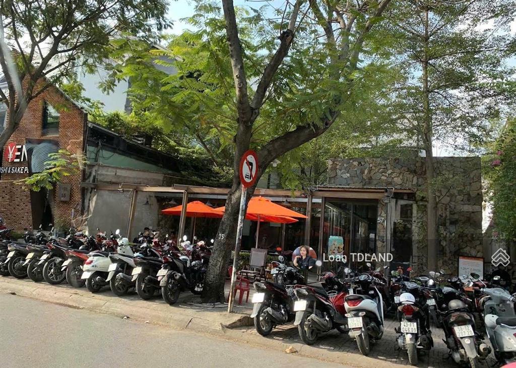 Cho thuê mặt bằng mặt tiền xuân thủy, thảo điền dt 16x31 giá 190tr