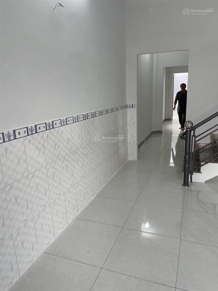 Nhà 1/ thới hòa  sổ hồng riêng hoàn toàn  5x16  1 trệt 1 lửng  cách sân bay tsn 25 phút