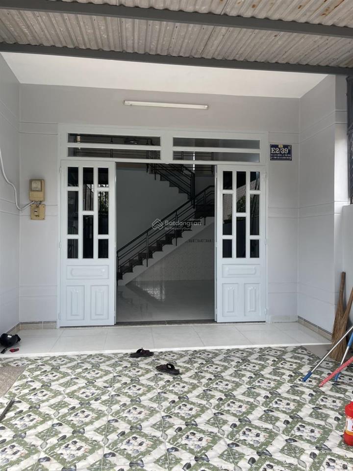 Nhà 1/ thới hòa  sổ hồng riêng hoàn toàn  5x16  1 trệt 1 lửng  cách sân bay tsn 25 phút