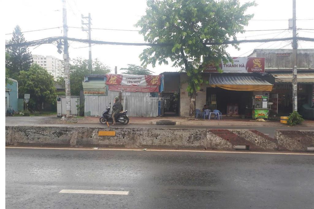 Thanh lý nhà c4 mt phan văn hớn q12 đường 40m, dt 6 x 88m, giá 43 triệu/m2