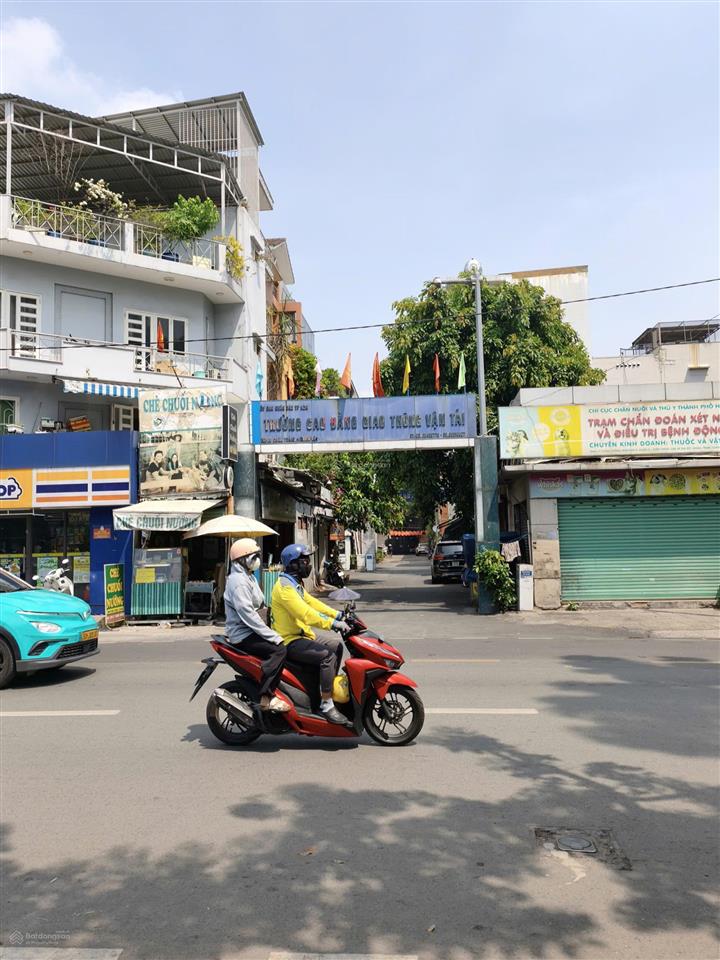 Nhà hẻm 8m q3 lý chính thắng 2 chiều kế bên viettel tower, dt 7,5 x10  giá 22 tỷ