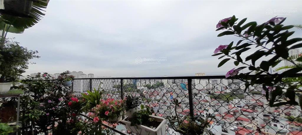 Cho thuê căn hộ ct văn quán tầng cao 98m², 2pn, 2wc, full tiện ích, đồ đẹp.