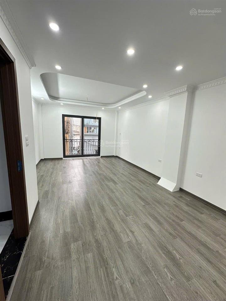 Em cần bán căn nhà 50m2 xây 5 tầng thang máy cạnh time city, toạ lạc tại đường minh khai