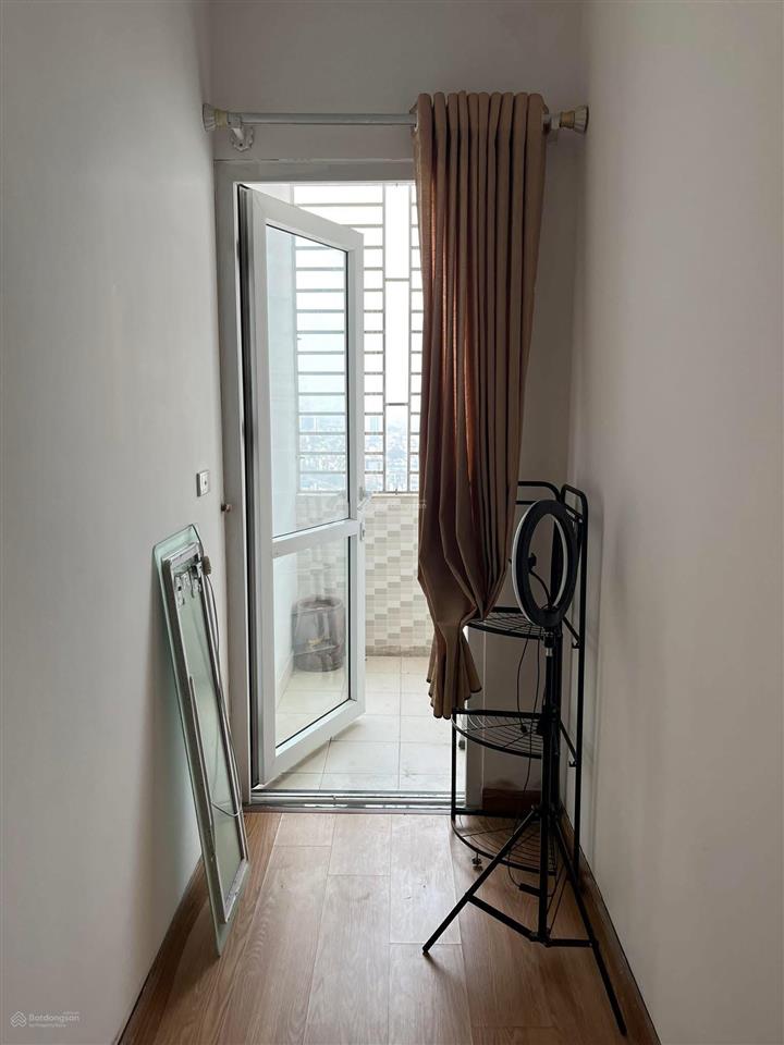 Em cần bán chcc nam đô 609 trương định  hoàng mai với dt 90m2 thiết kế 2pn, giá chào 6,x tỷ có tl