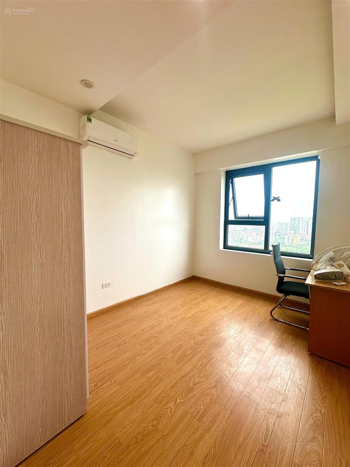 Hiếm có căn hộ 80m 2 ngủ căn góc chung cư 8c tạ quang bửu  hai bà trưng , giá chào 6,x tỷ tlbst