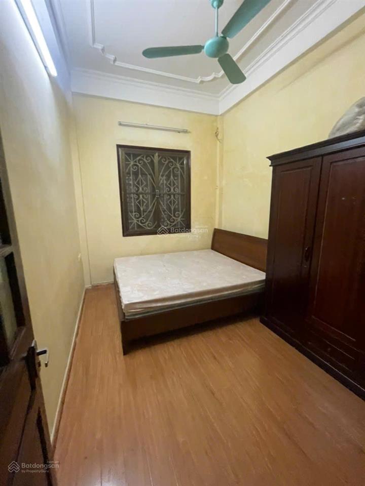Chính chủ cho thuê căn nhà phân lô liền kề 40m xây 4 tầng tại ngõ 319 tam trinh ngay cầu mai động