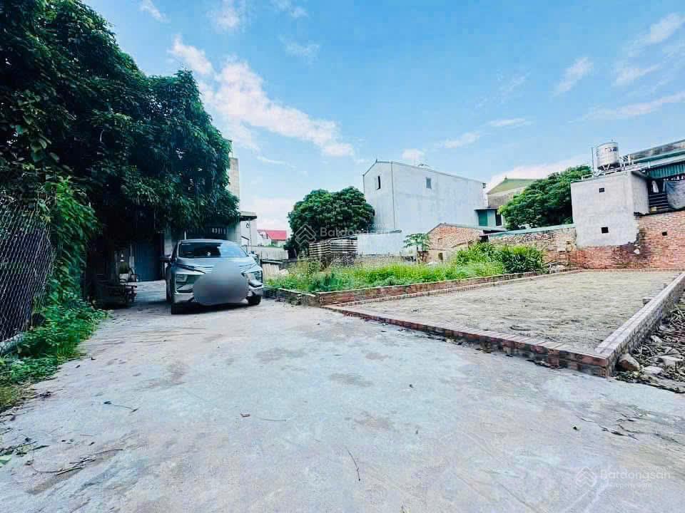 Bán lô đất chính chủ, đường ô tô vào tại đông anh