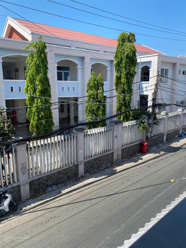 Bán căn nhà phố trung tâm long hải gần biển, kinh doanh buôn bán thuận lợi