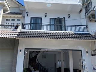 Bán căn nhà phố trung tâm long hải gần biển, kinh doanh buôn bán thuận lợi