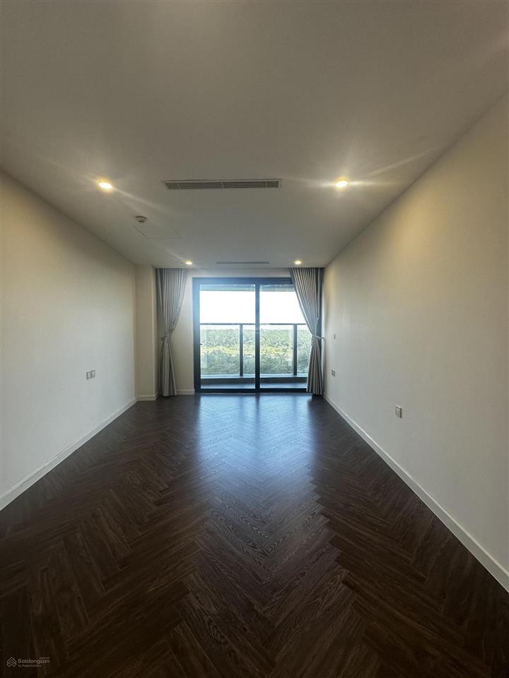 Noble crystal riverside q7. 2pn 120m². giá tốt hiện tại 12,5 triệu (không bao phí quản lý)