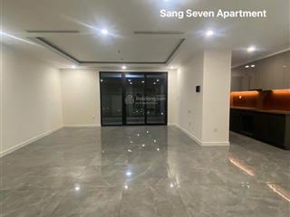 Noble crystal riverside q7  2pn 2wc, 133m². tầng cao  view sông. giá tốt 13,5 triệu / tháng