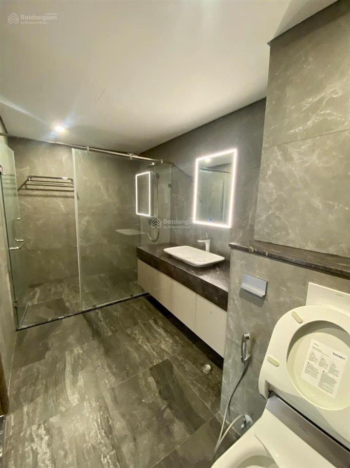 Sunshine diamond river q7 2pn căn góc 128m². full kính phòng ngủ. giá tốt  14 triệu / tháng