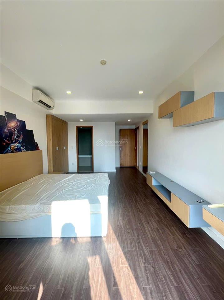 Cho thuê noble crystal riverside 2pn+1, 125m2. full nt. giá chỉ 16 triệu / tháng