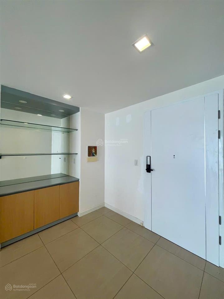 Cho thuê noble crystal riverside 2pn+1, 125m2. full nt. giá chỉ 16 triệu / tháng