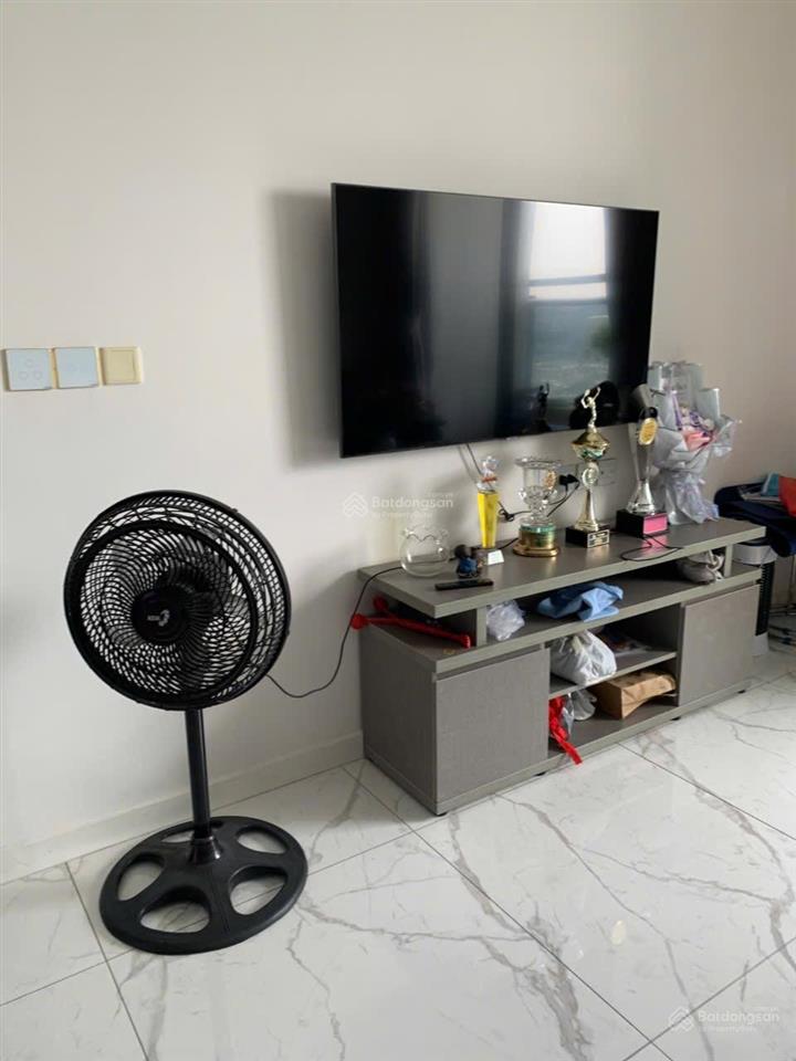 Sunshine sky city  căn góc 2pn đều có view đẹp . full nội thất . giá thuê chỉ  17 triệu / tháng