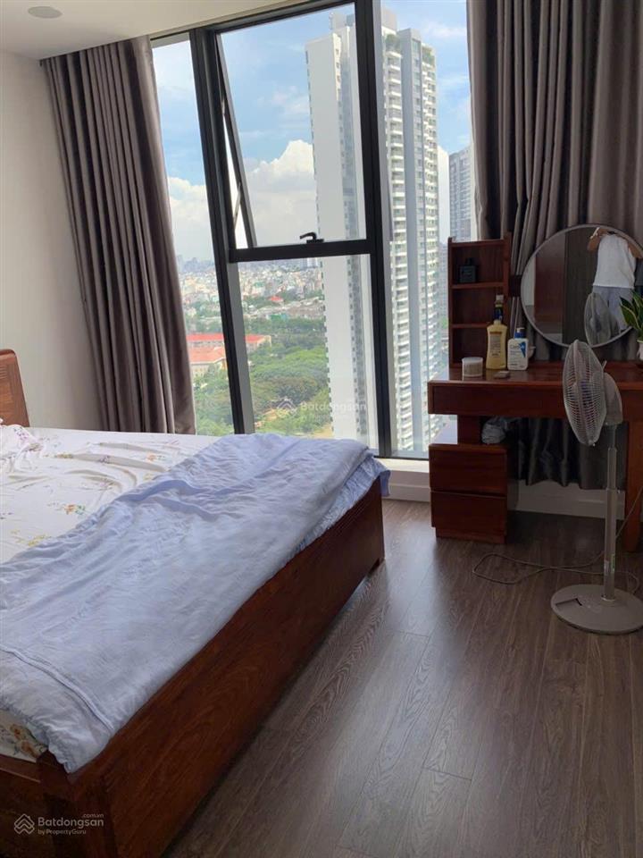 Sunshine sky city  căn góc 2pn đều có view đẹp . full nội thất . giá thuê chỉ  17 triệu / tháng