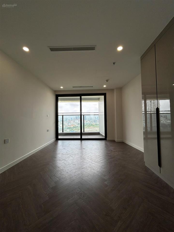 Bán gấp căn góc 2pn+1 , 135m2 . thấp hơn hợp đồng gốc  3,5 tỷ . một căn duy nhất  7,5 tỷ .