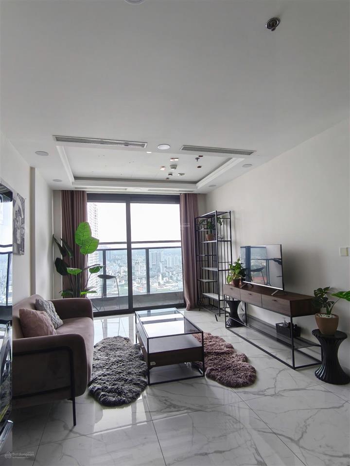 Sunshine sky city q7  2pn 2wc, full nội thất. tầng cao  view đẹp. giá chỉ 17 triệu/tháng