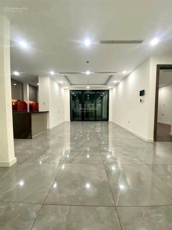 Noble crystal riverside 2pn+1 kho 2wc , 135m2 . giá cực tốt  15 triệu ( bao phí quản lý )