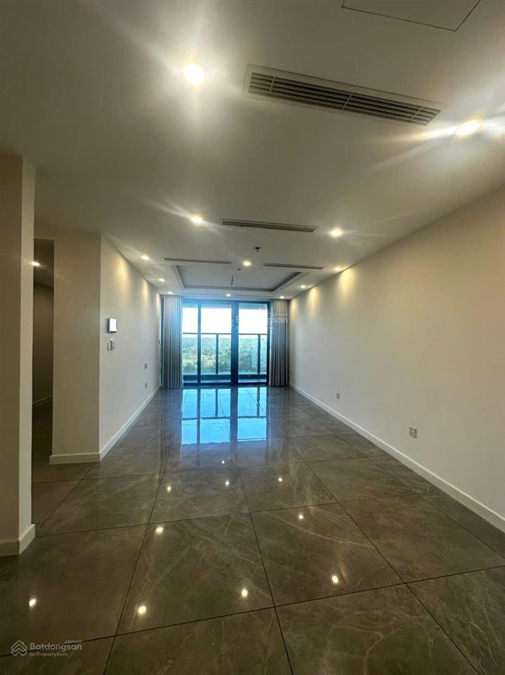 Noble crystal riverside 2pn 2wc, 120m2. tầng cao, view sông siêu đẹp. giá chỉ 14 triệu/tháng